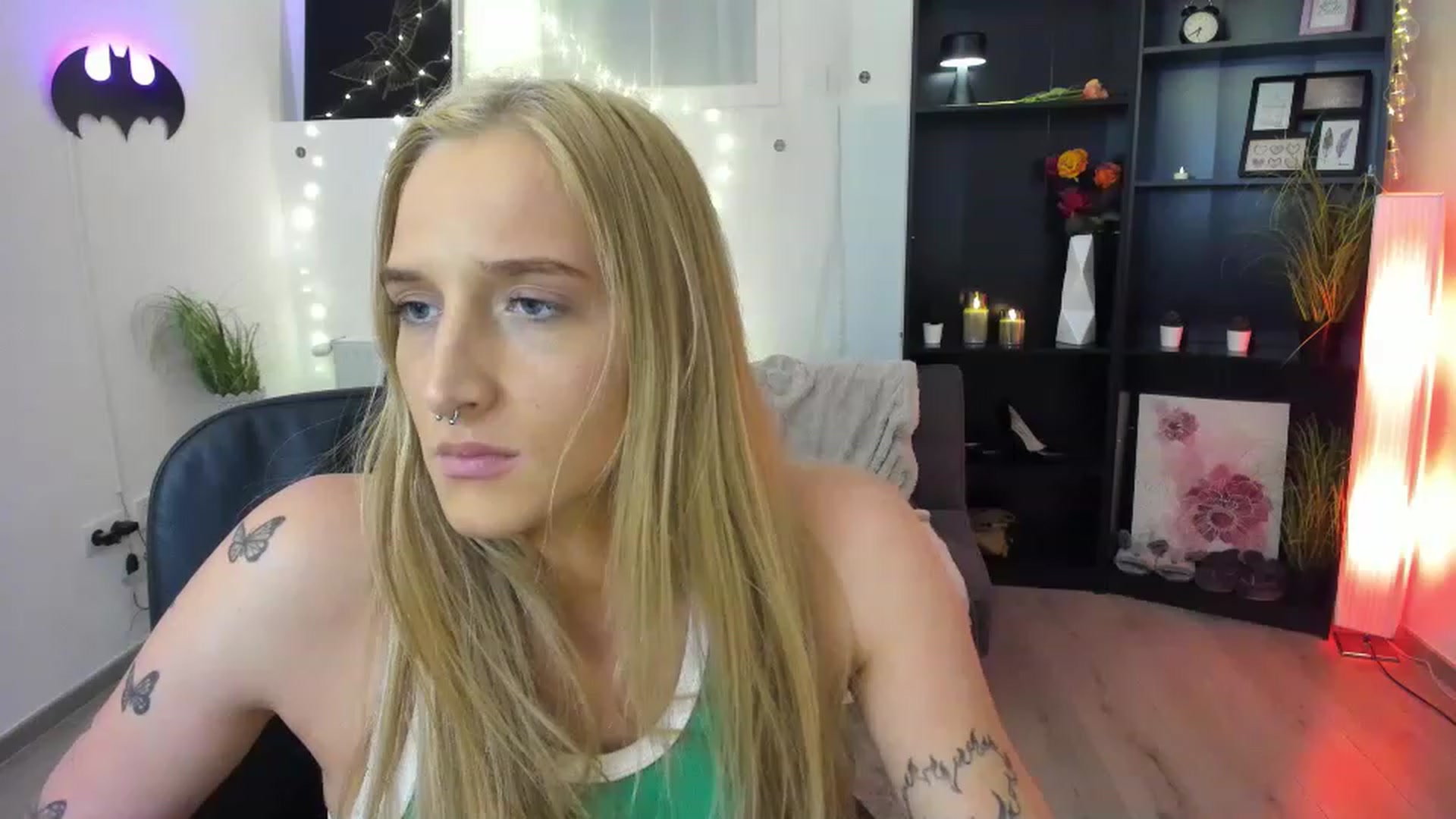 Gallery image thumbnail from NicoletteShea's myfreecams stream on, 03/09/2023, 17:53 image 3 of 20