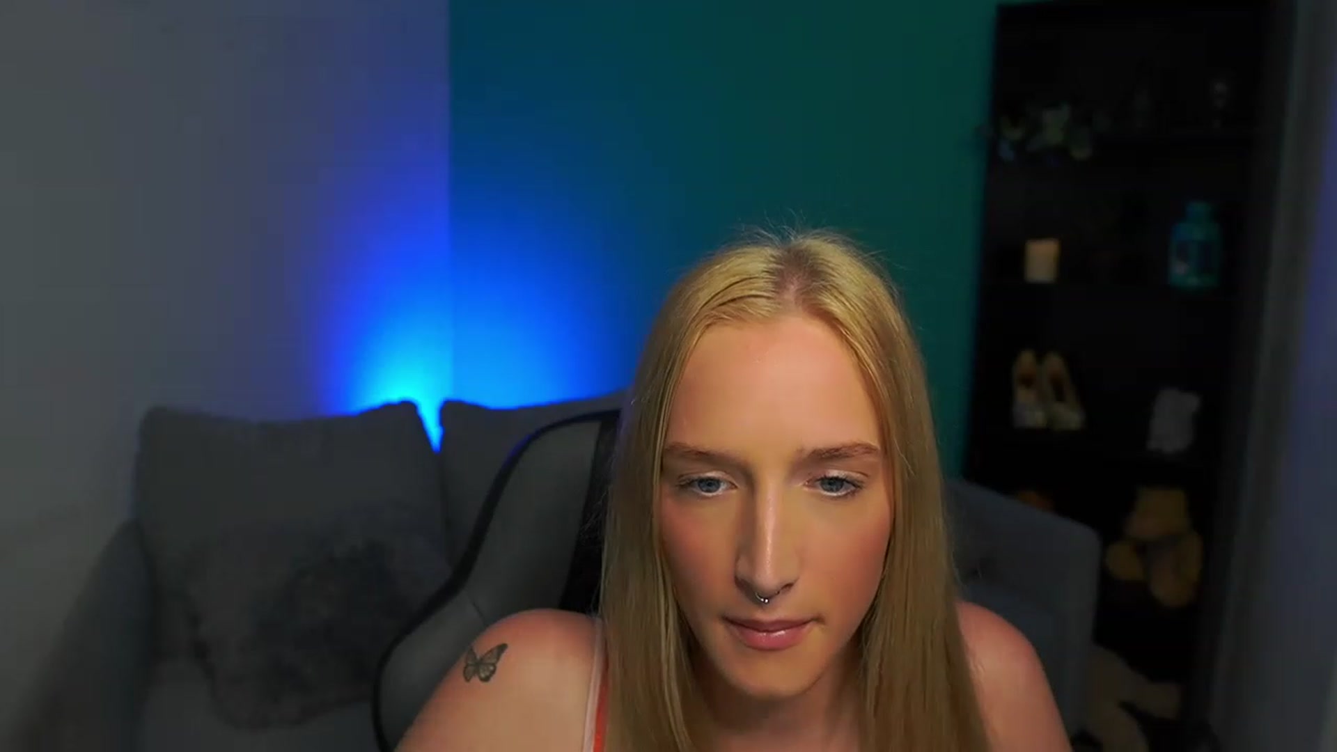Gallery image thumbnail from NicoletteShea's myfreecams stream on, 03/16/2023, 15:45 image 19 of 20
