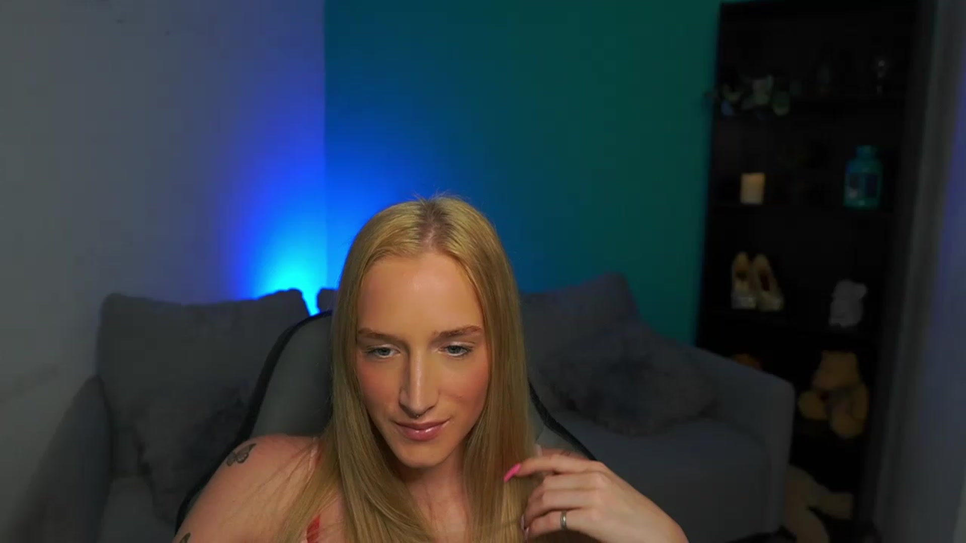 Gallery image thumbnail from NicoletteShea's myfreecams stream on, 03/16/2023, 15:45 image 5 of 20