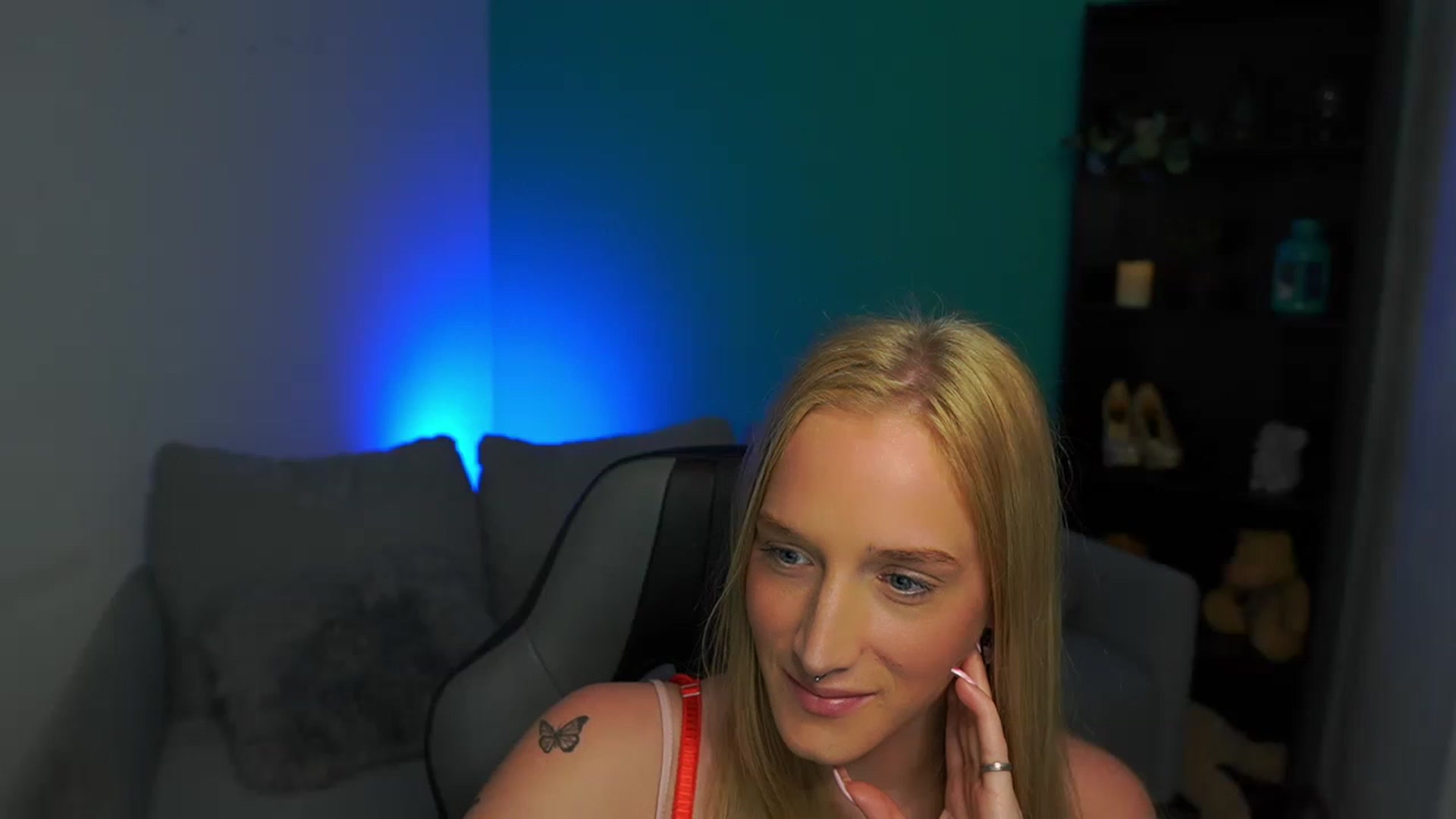 Gallery image thumbnail from NicoletteShea's myfreecams stream on, 03/16/2023, 17:29 image 19 of 20