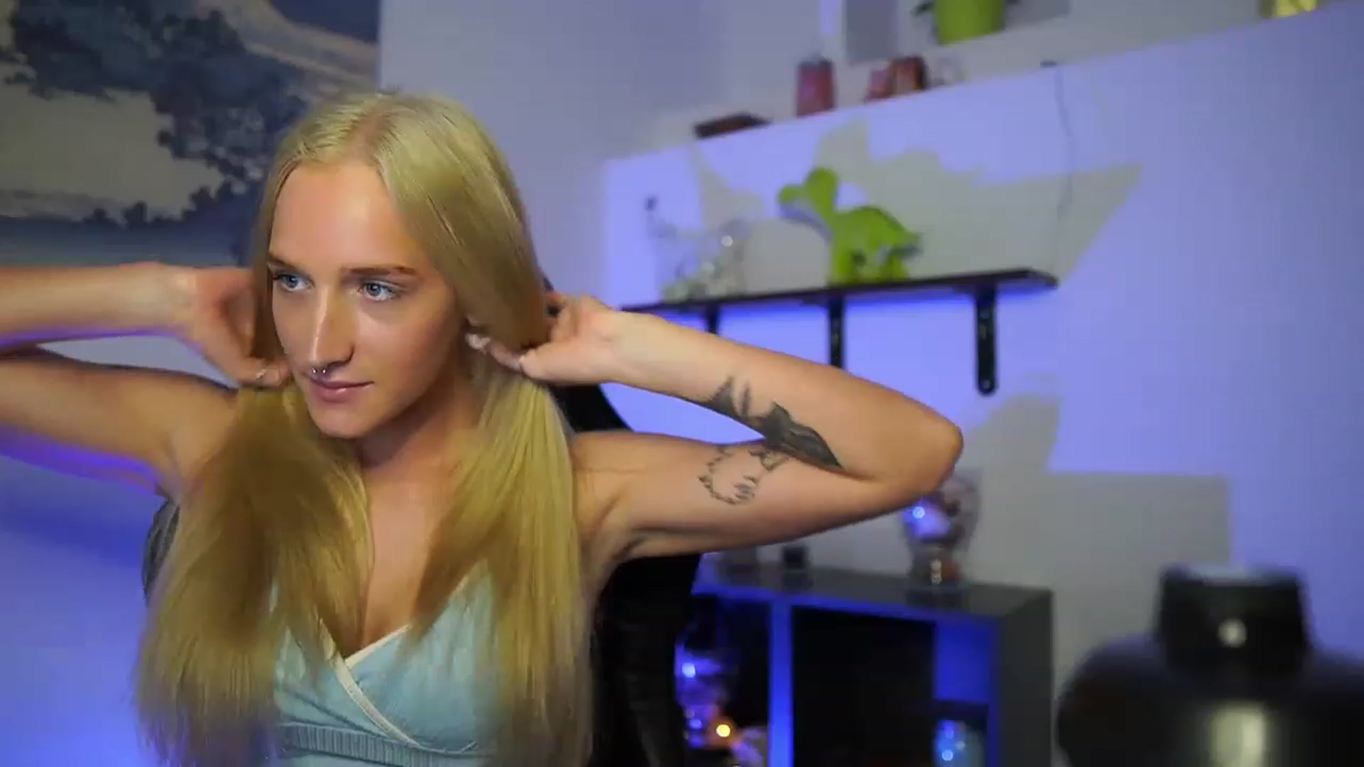 Gallery image thumbnail from NicoletteShea's myfreecams stream on, 03/21/2023, 19:06 image 3 of 20