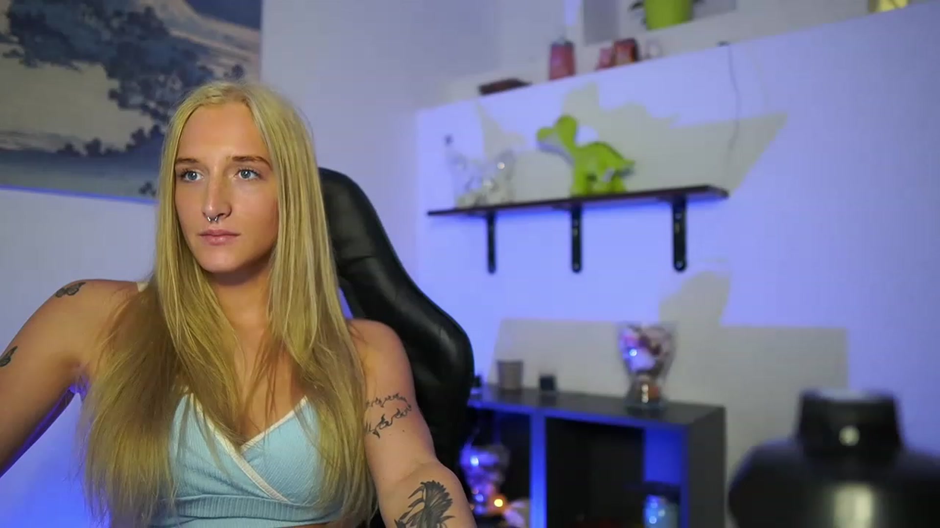 Gallery image thumbnail from NicoletteShea's myfreecams stream on, 03/21/2023, 19:06 image 2 of 20
