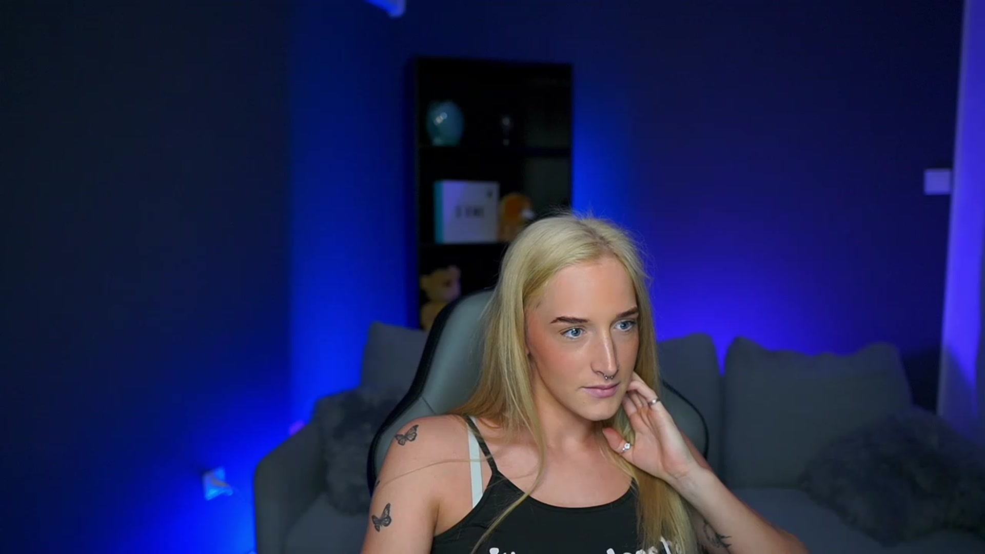 Gallery image thumbnail from NicoletteShea's myfreecams stream on, 04/05/2023, 09:05 image 2 of 20