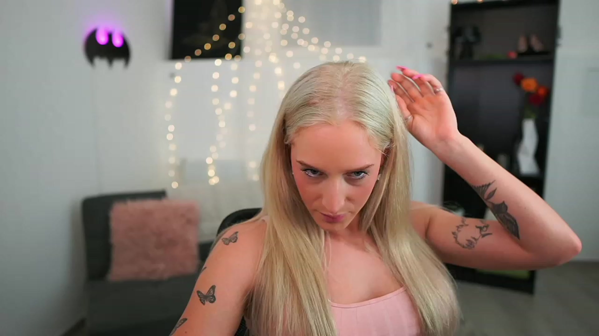 Gallery image thumbnail from NicoletteShea's myfreecams stream on, 06/11/2023, 13:51 image 17 of 20