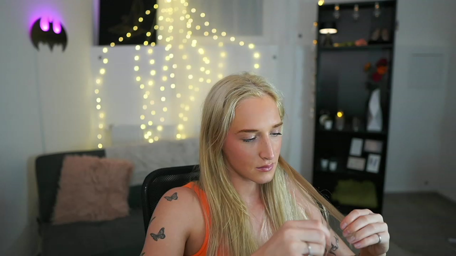Gallery image thumbnail from NicoletteShea's myfreecams stream on, 06/20/2023, 23:32 image 12 of 20