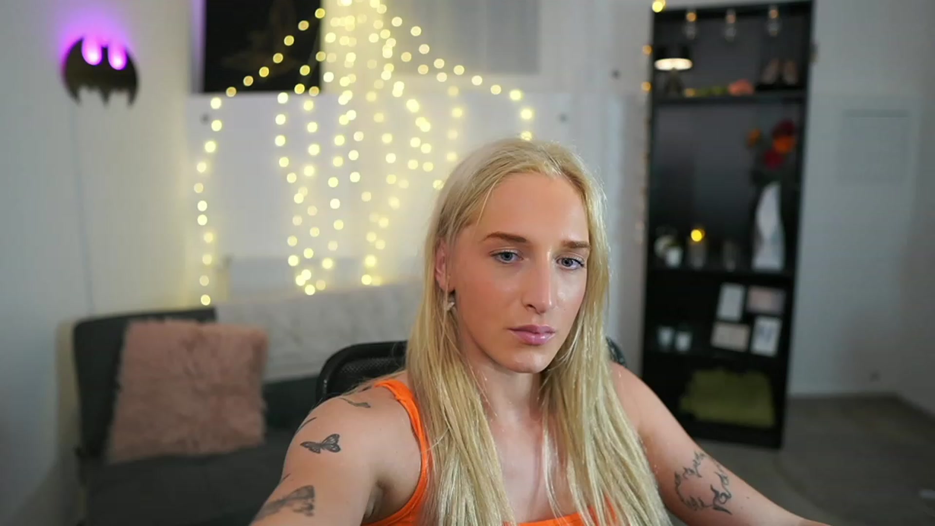 Gallery image thumbnail from NicoletteShea's myfreecams stream on, 06/21/2023, 24:01 image 8 of 20