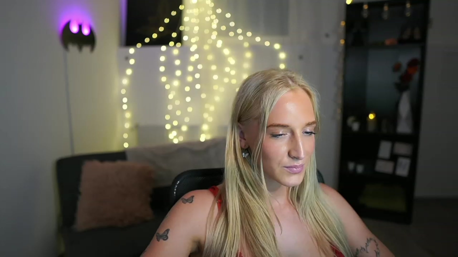Gallery image thumbnail from NicoletteShea's myfreecams stream on, 06/21/2023, 17:22 image 20 of 20