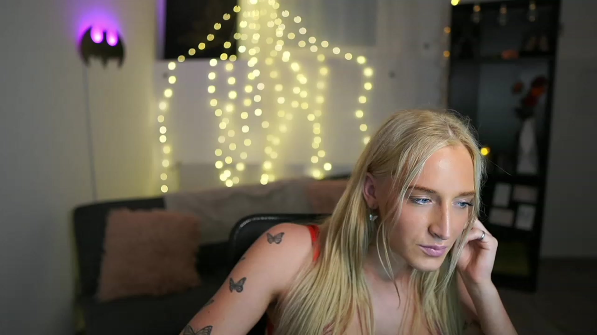Gallery image thumbnail from NicoletteShea's myfreecams stream on, 06/21/2023, 17:22 image 7 of 20