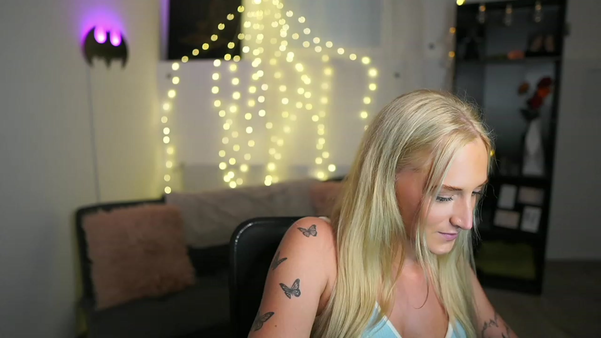 Gallery image thumbnail from NicoletteShea's myfreecams stream on, 06/22/2023, 15:10 image 9 of 20