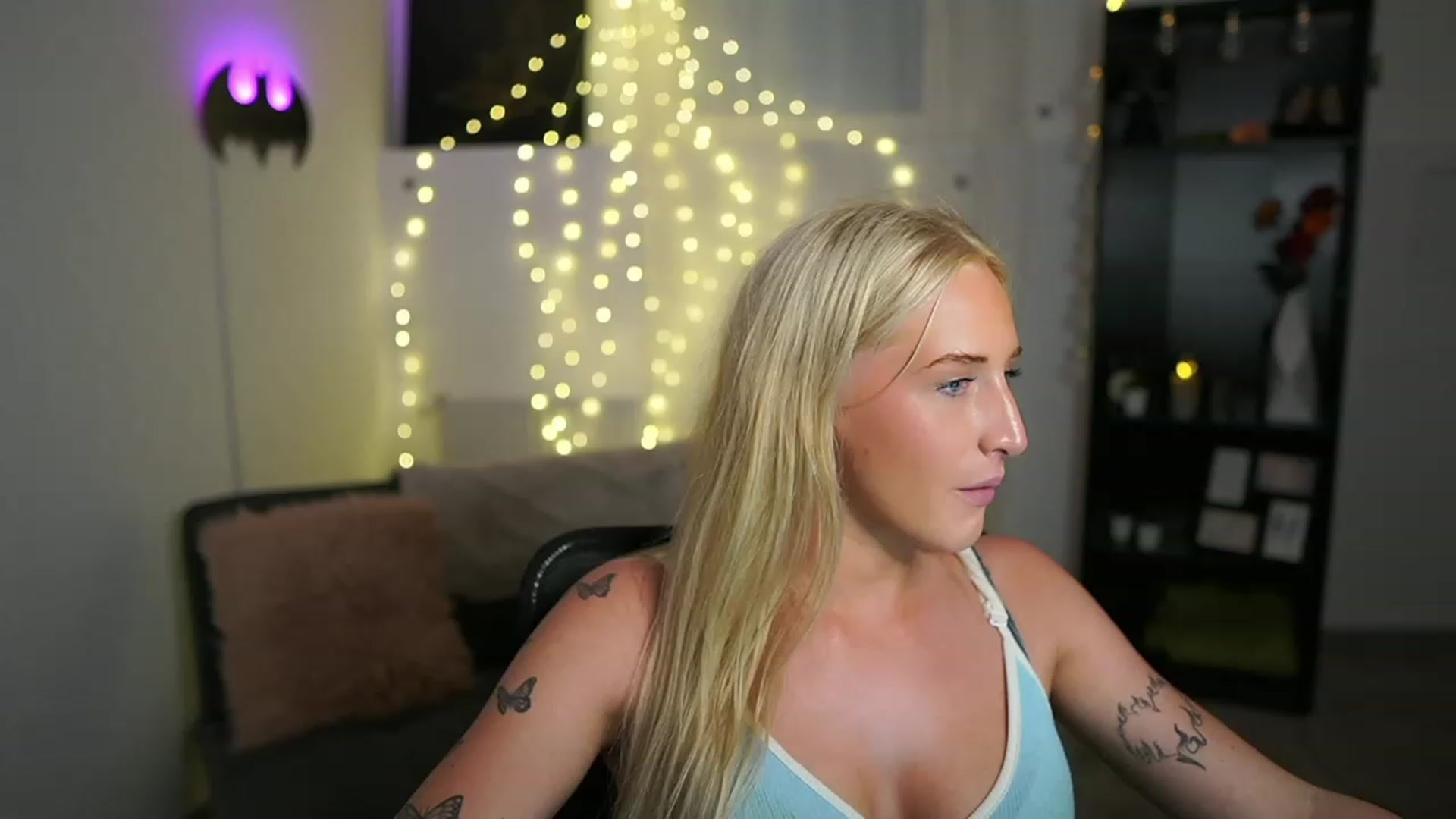 Gallery image thumbnail from NicoletteShea's myfreecams stream on, 06/22/2023, 16:14 image 5 of 20