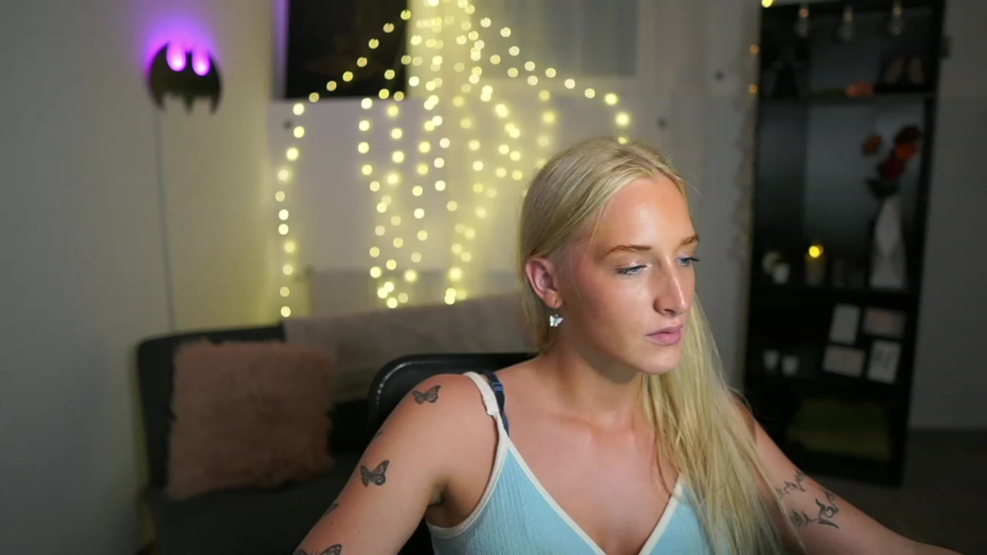 Gallery image thumbnail from NicoletteShea's myfreecams stream on, 06/22/2023, 18:02 image 1 of 20