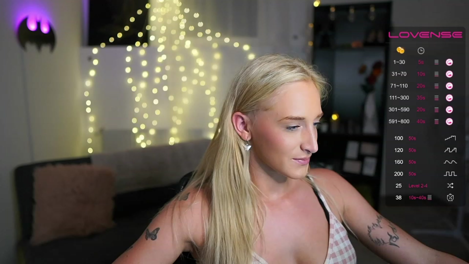 Gallery image thumbnail from NicoletteShea's myfreecams stream on, 06/25/2023, 20:23 image 3 of 20