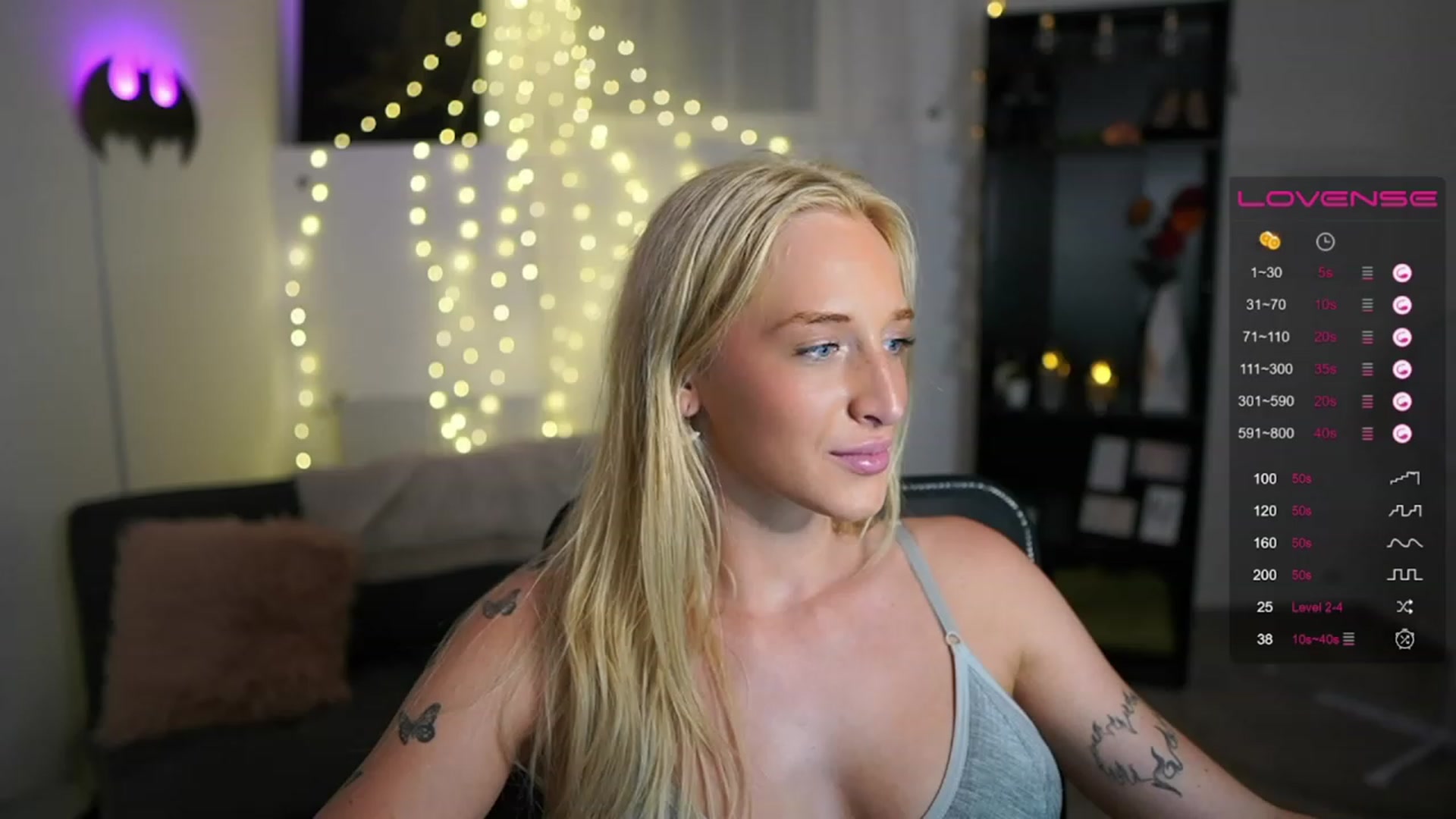 Gallery image thumbnail from NicoletteShea's myfreecams stream on, 06/28/2023, 19:33 image 16 of 20