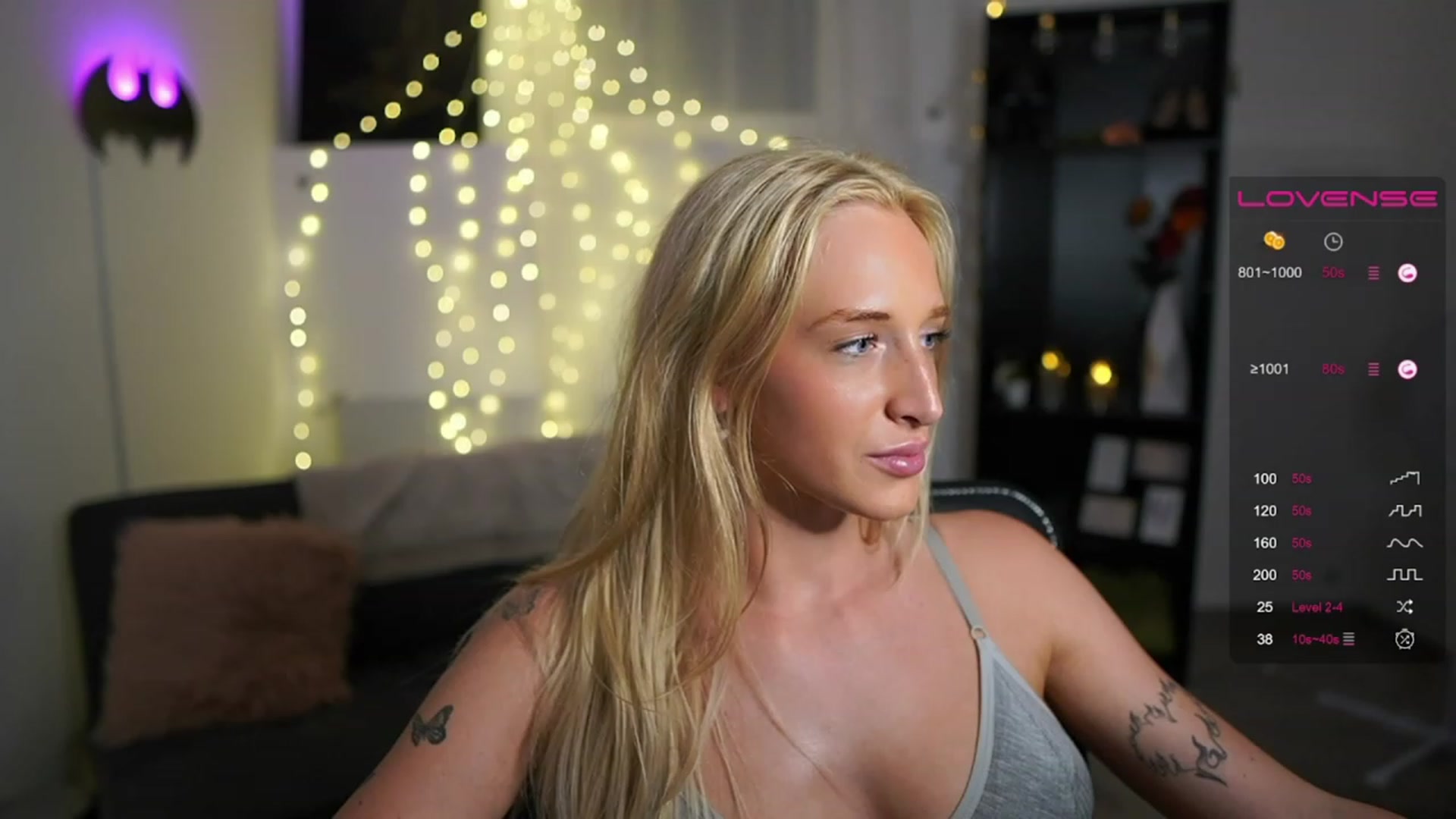 Gallery image thumbnail from NicoletteShea's myfreecams stream on, 06/28/2023, 19:33 image 10 of 20