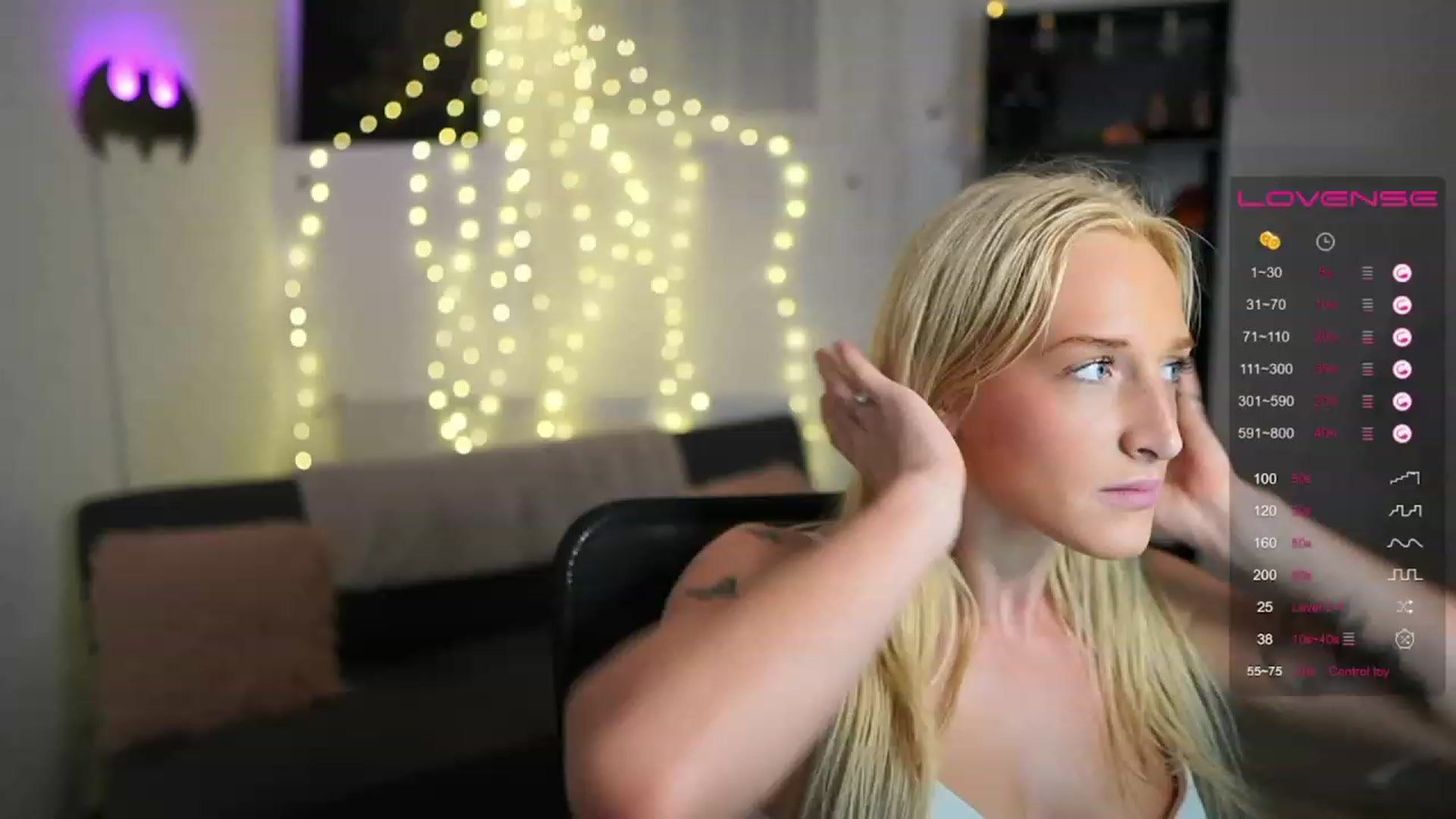 Gallery image thumbnail from NicoletteShea's myfreecams stream on, 06/29/2023, 18:36 image 11 of 20
