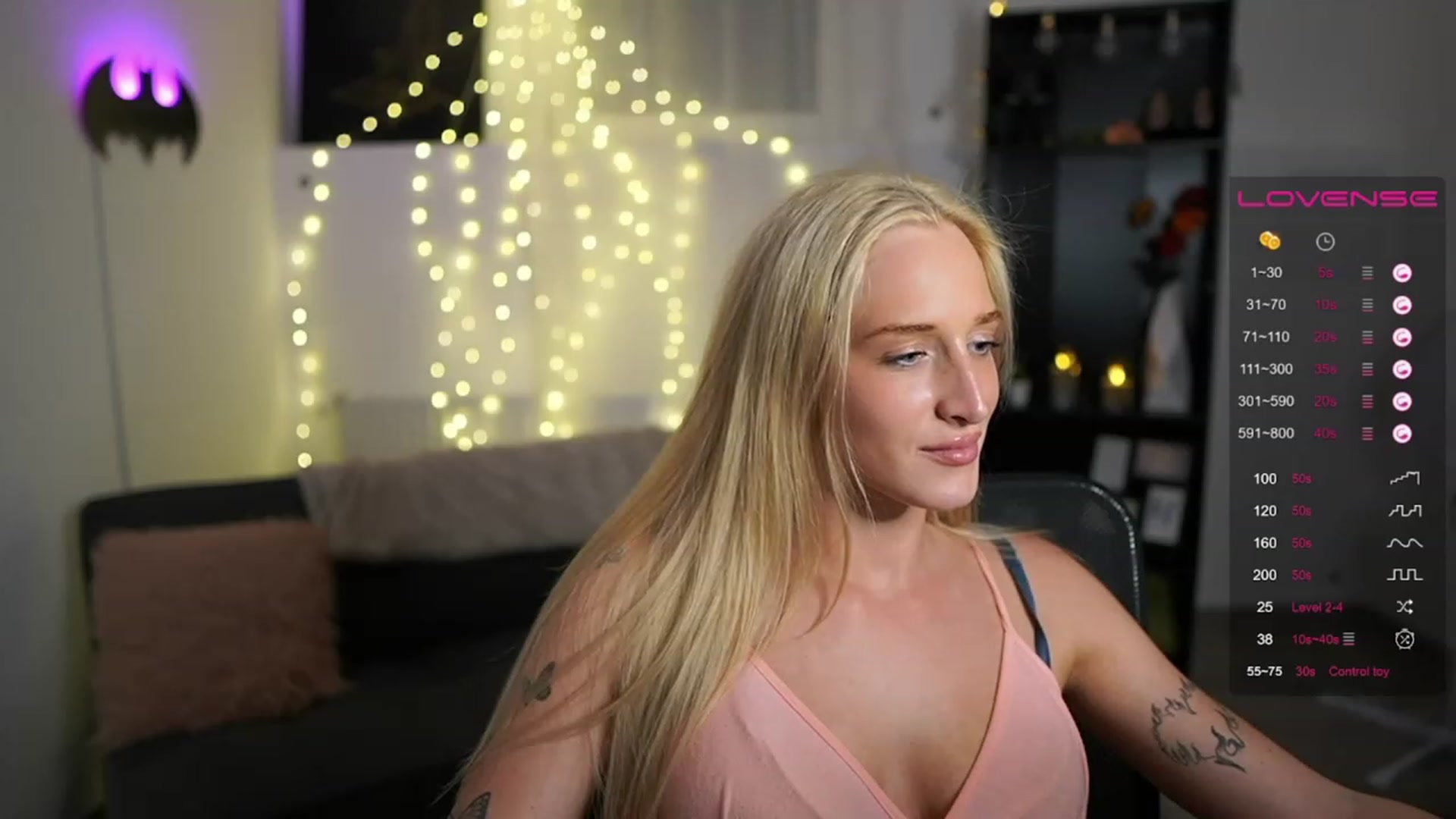 Gallery image thumbnail from NicoletteShea's myfreecams stream on, 06/30/2023, 20:07 image 6 of 20