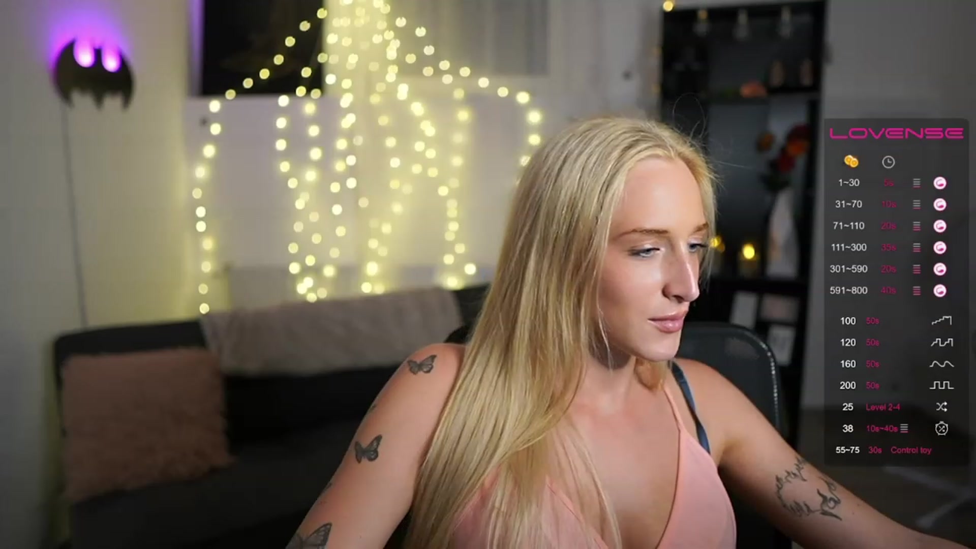 Gallery image thumbnail from NicoletteShea's myfreecams stream on, 06/30/2023, 20:07 image 7 of 20