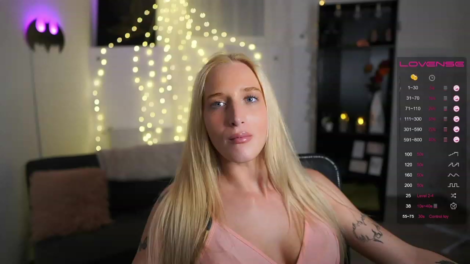 Gallery image thumbnail from NicoletteShea's myfreecams stream on, 06/30/2023, 20:07 image 3 of 20