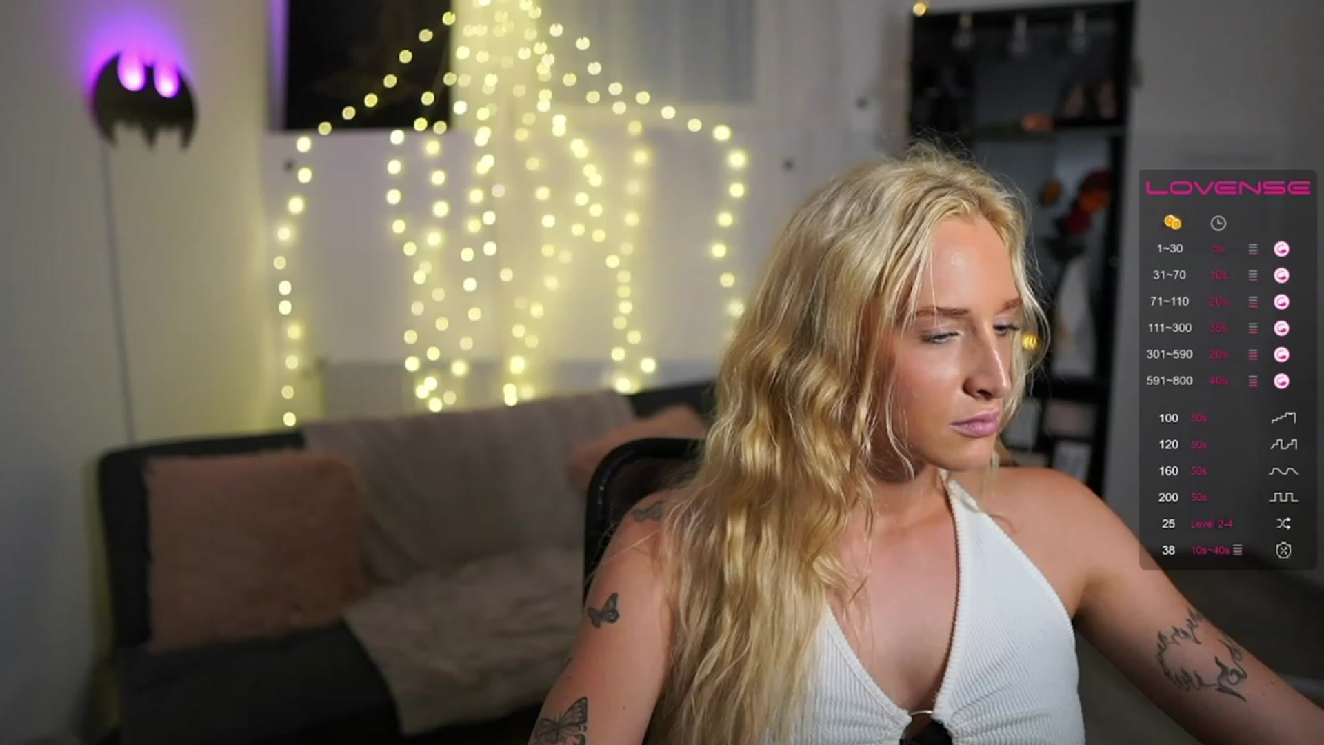 Gallery image thumbnail from NicoletteShea's myfreecams stream on, 07/06/2023, 17:19 image 1 of 20