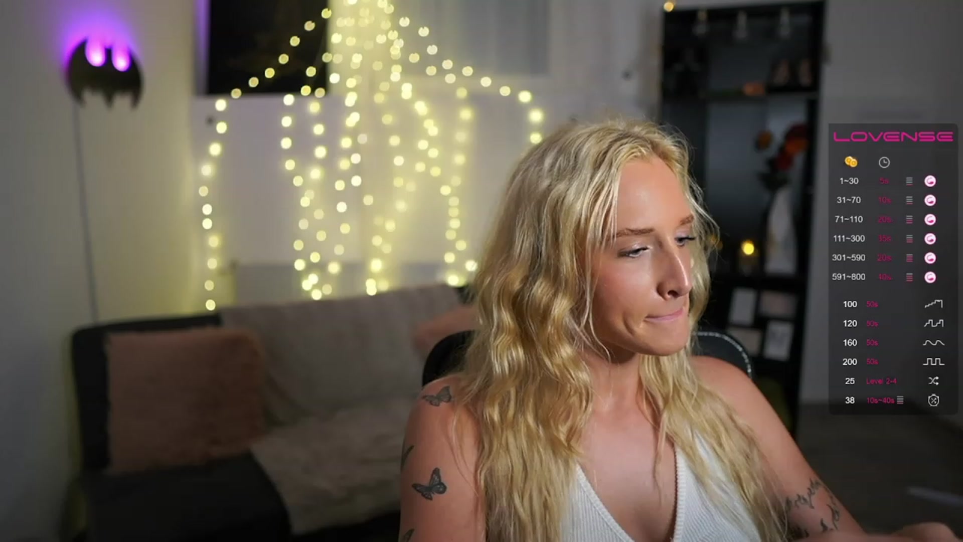 Gallery image thumbnail from NicoletteShea's myfreecams stream on, 07/06/2023, 17:19 image 7 of 20