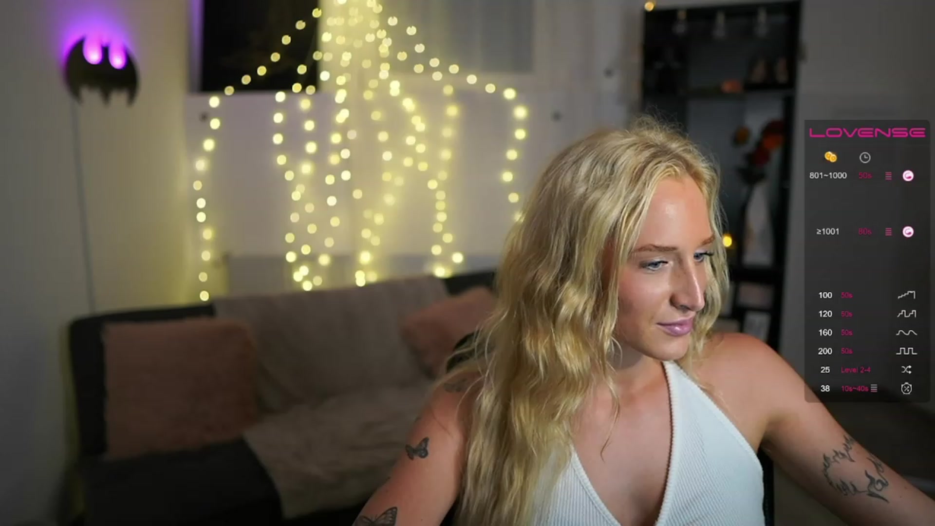 Gallery image thumbnail from NicoletteShea's myfreecams stream on, 07/06/2023, 17:19 image 17 of 20