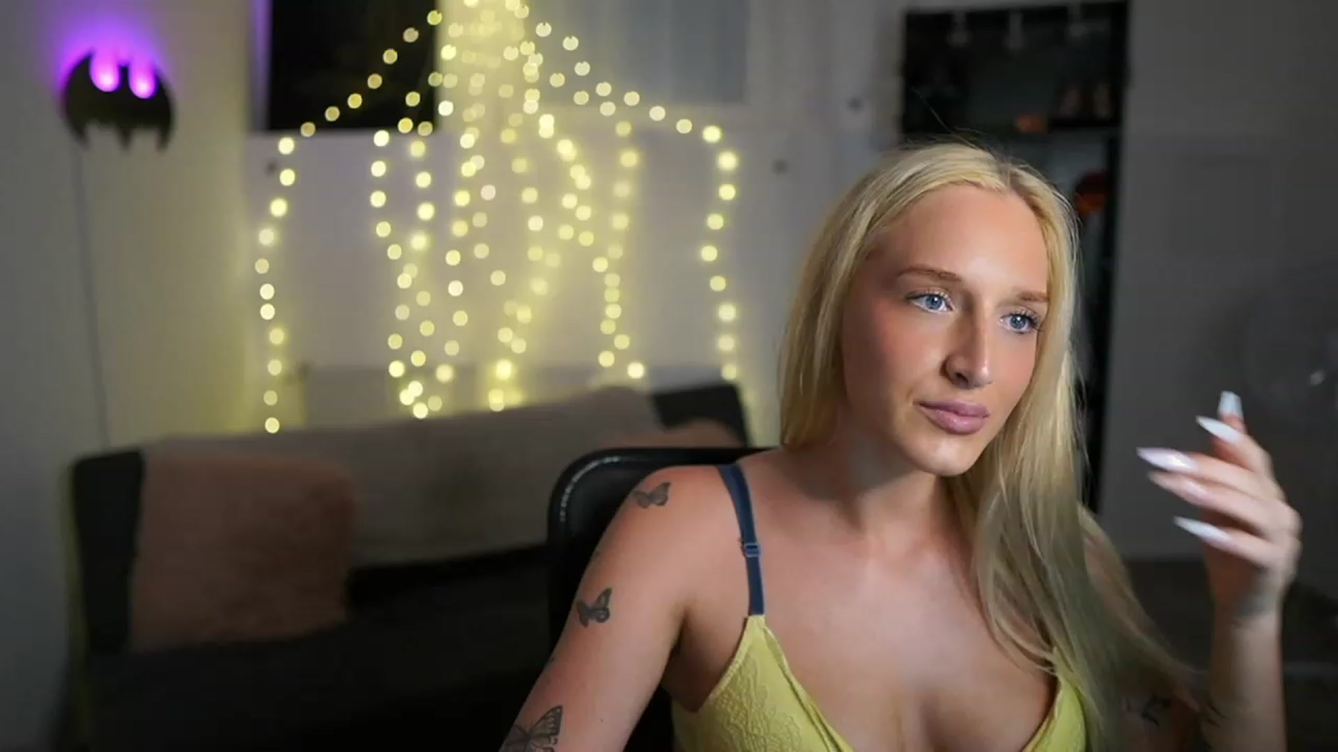 Gallery image thumbnail from NicoletteShea's myfreecams stream on, 07/07/2023, 16:24 image 6 of 20