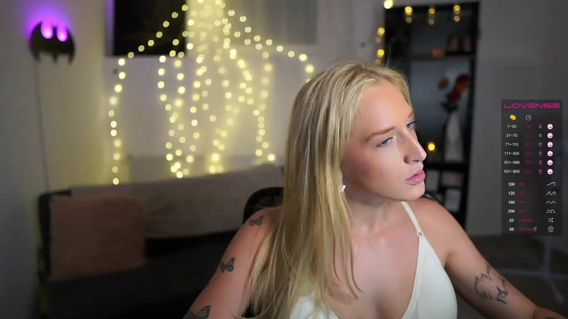 Gallery image thumbnail from NicoletteShea's myfreecams stream on, 07/09/2023, 21:32 image 10 of 20