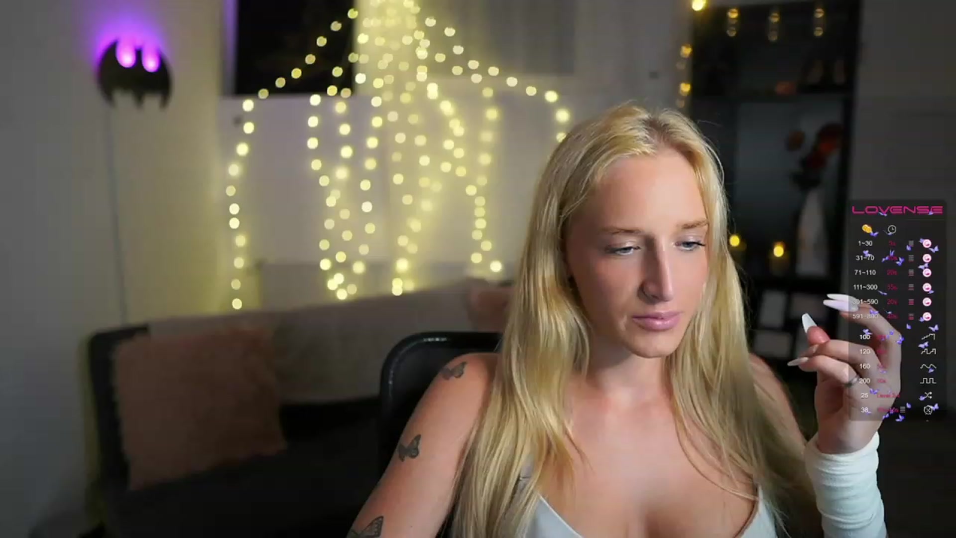 Gallery image thumbnail from NicoletteShea's myfreecams stream on, 07/12/2023, 19:39 image 10 of 20