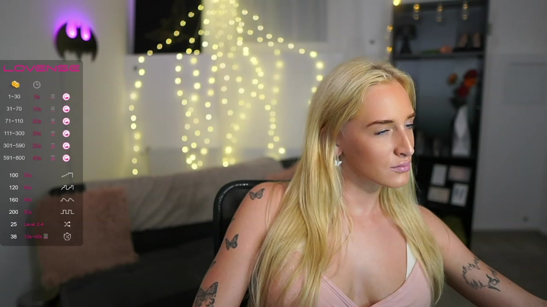 Gallery image thumbnail from NicoletteShea's myfreecams stream on, 07/16/2023, 19:31 image 18 of 20