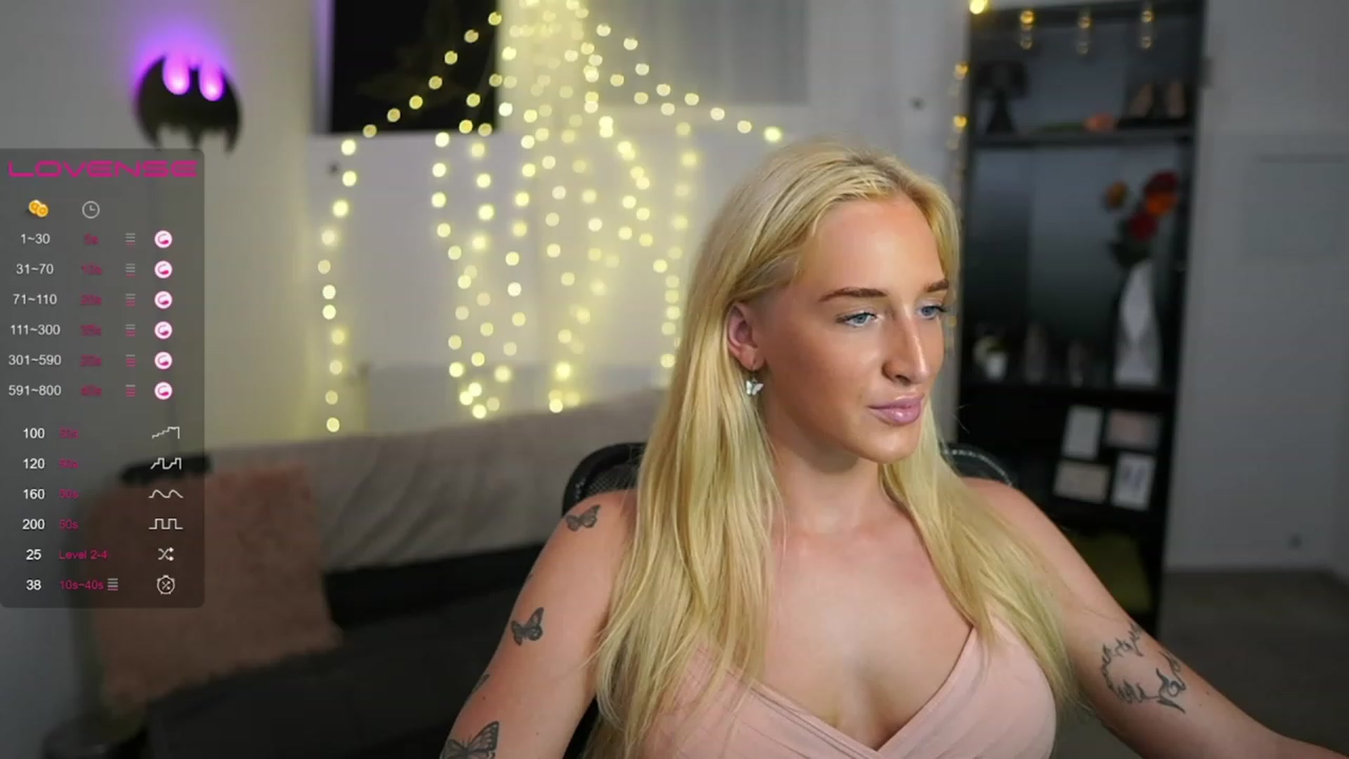 Gallery image thumbnail from NicoletteShea's myfreecams stream on, 07/16/2023, 19:31 image 3 of 20