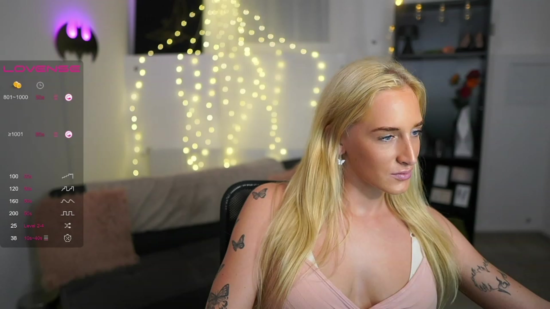 Gallery image thumbnail from NicoletteShea's myfreecams stream on, 07/16/2023, 19:31 image 17 of 20