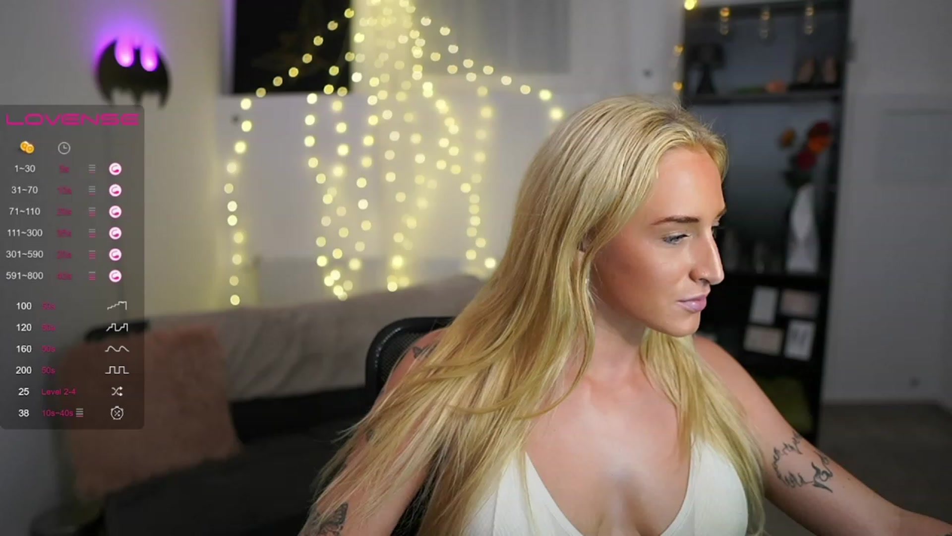 Gallery image thumbnail from NicoletteShea's myfreecams stream on, 07/16/2023, 21:49 image 15 of 20
