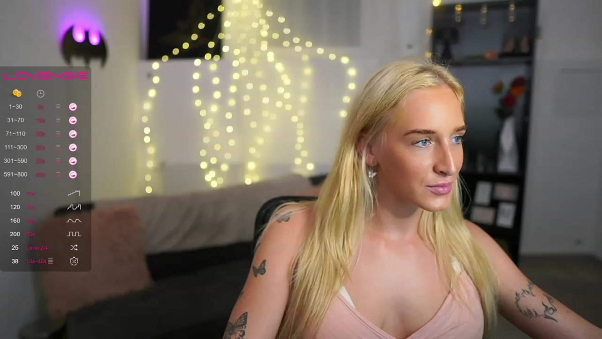 Gallery image thumbnail from NicoletteShea's myfreecams stream on, 07/16/2023, 21:49 image 7 of 20