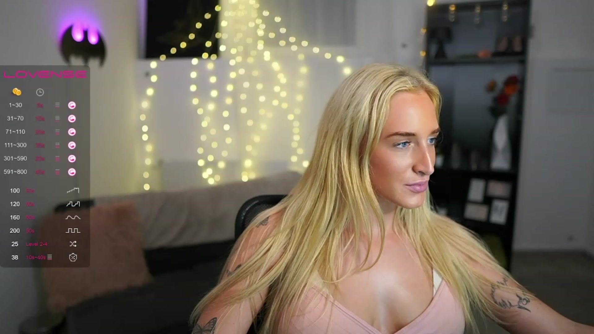 Gallery image thumbnail from NicoletteShea's myfreecams stream on, 07/16/2023, 23:05 image 6 of 20