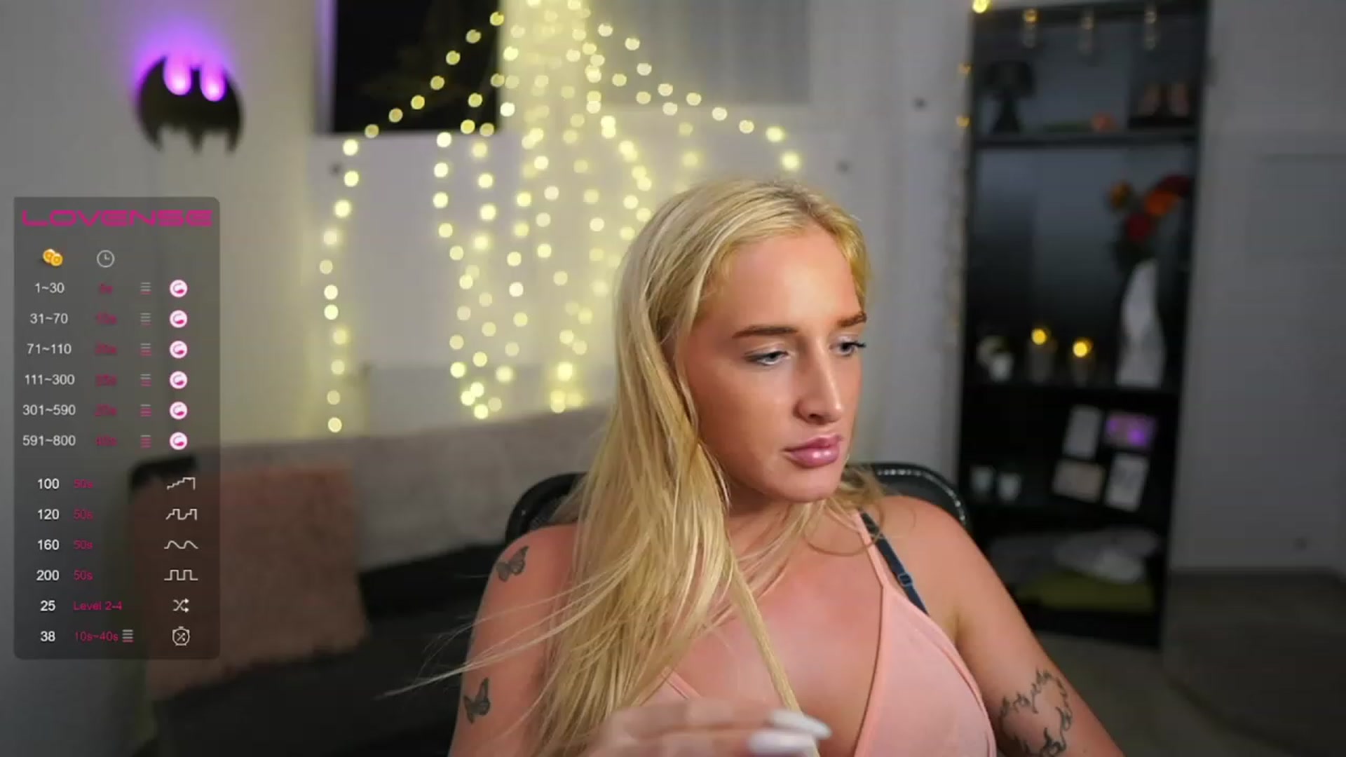 Gallery image thumbnail from NicoletteShea's myfreecams stream on, 07/20/2023, 21:14 image 7 of 20