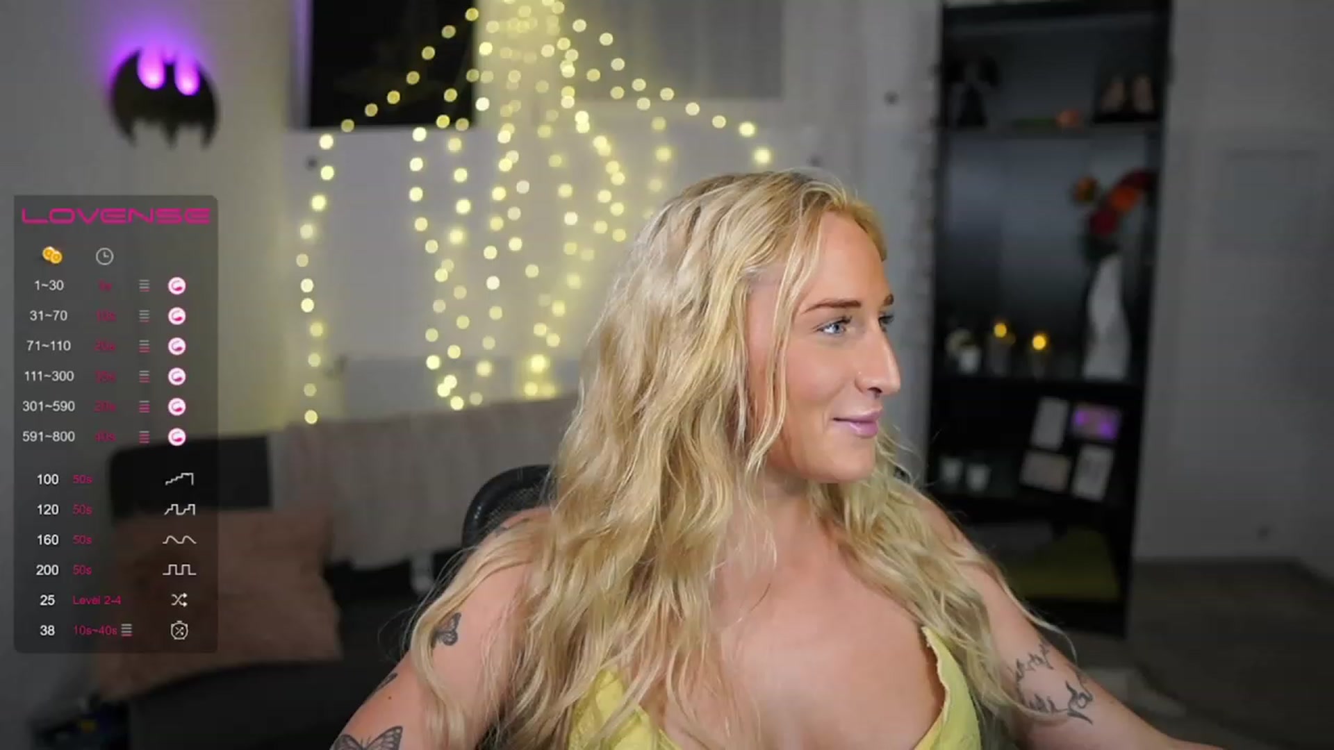Gallery image thumbnail from NicoletteShea's myfreecams stream on, 07/26/2023, 20:36 image 17 of 20
