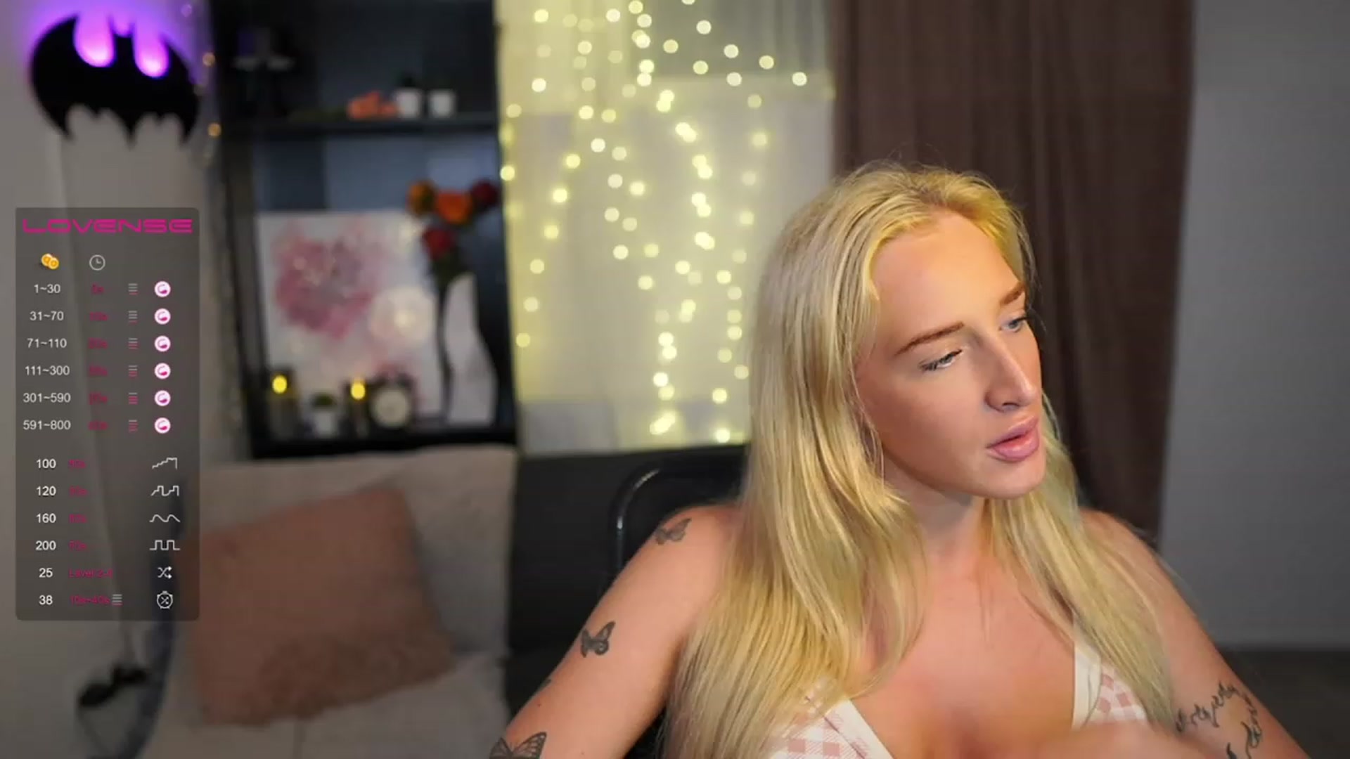 Gallery image thumbnail from NicoletteShea's myfreecams stream on, 07/30/2023, 20:32 image 5 of 20