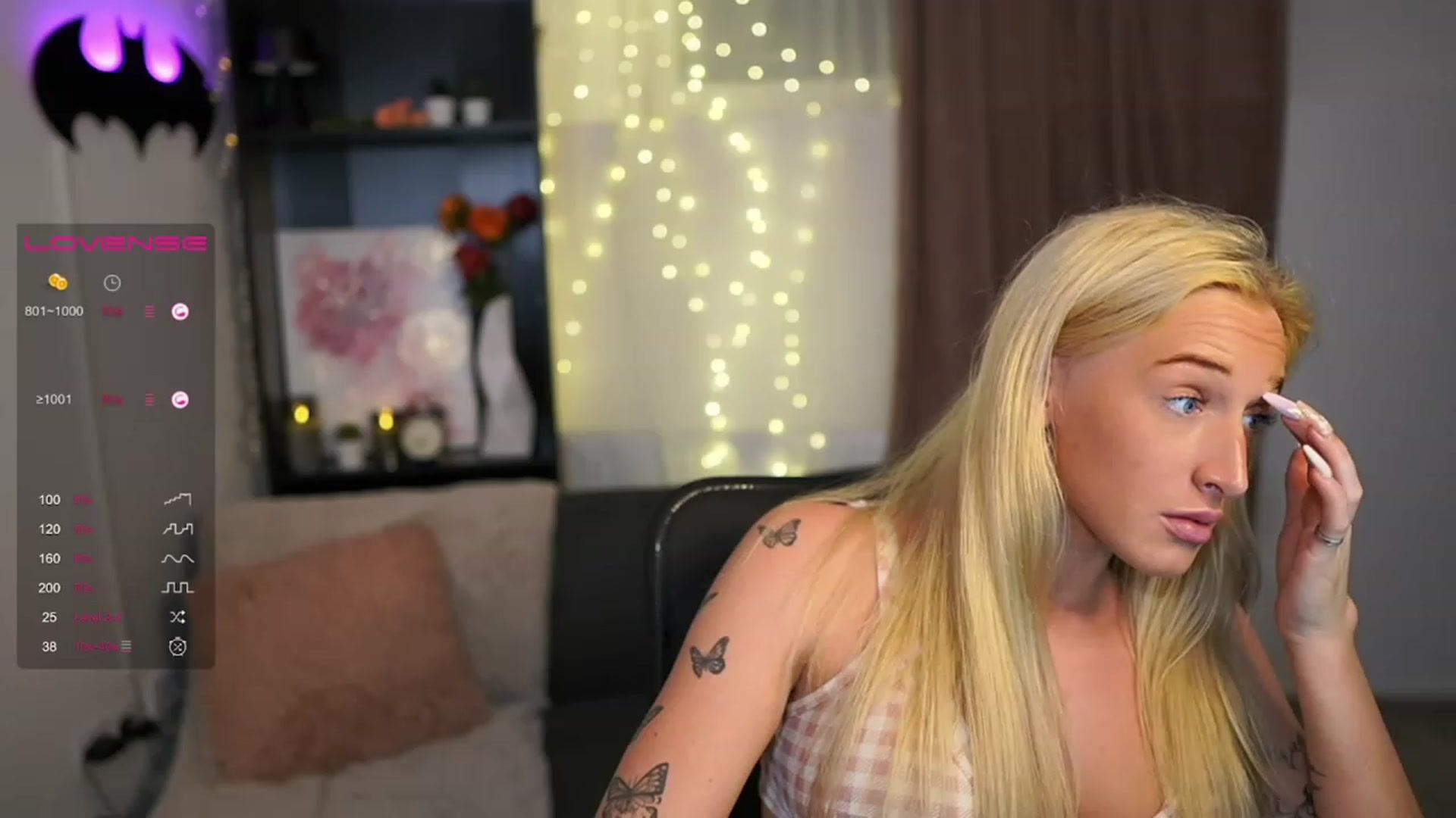 Gallery image thumbnail from NicoletteShea's myfreecams stream on, 07/30/2023, 20:32 image 6 of 20