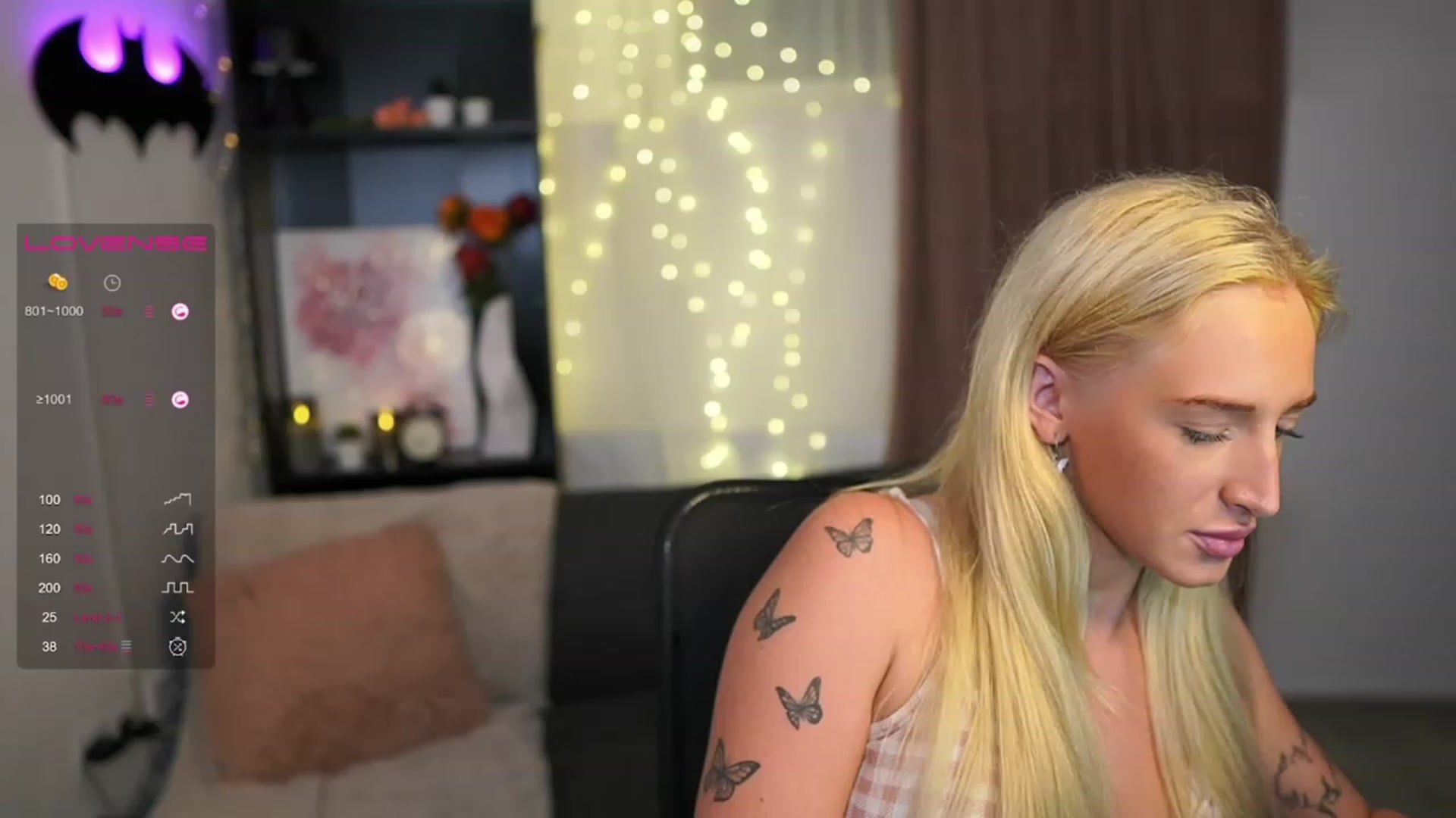 Gallery image thumbnail from NicoletteShea's myfreecams stream on, 07/30/2023, 20:32 image 2 of 20