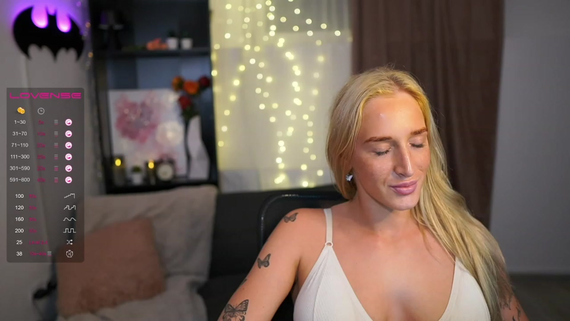 Gallery image thumbnail from NicoletteShea's myfreecams stream on, 07/31/2023, 01:06 image 19 of 20