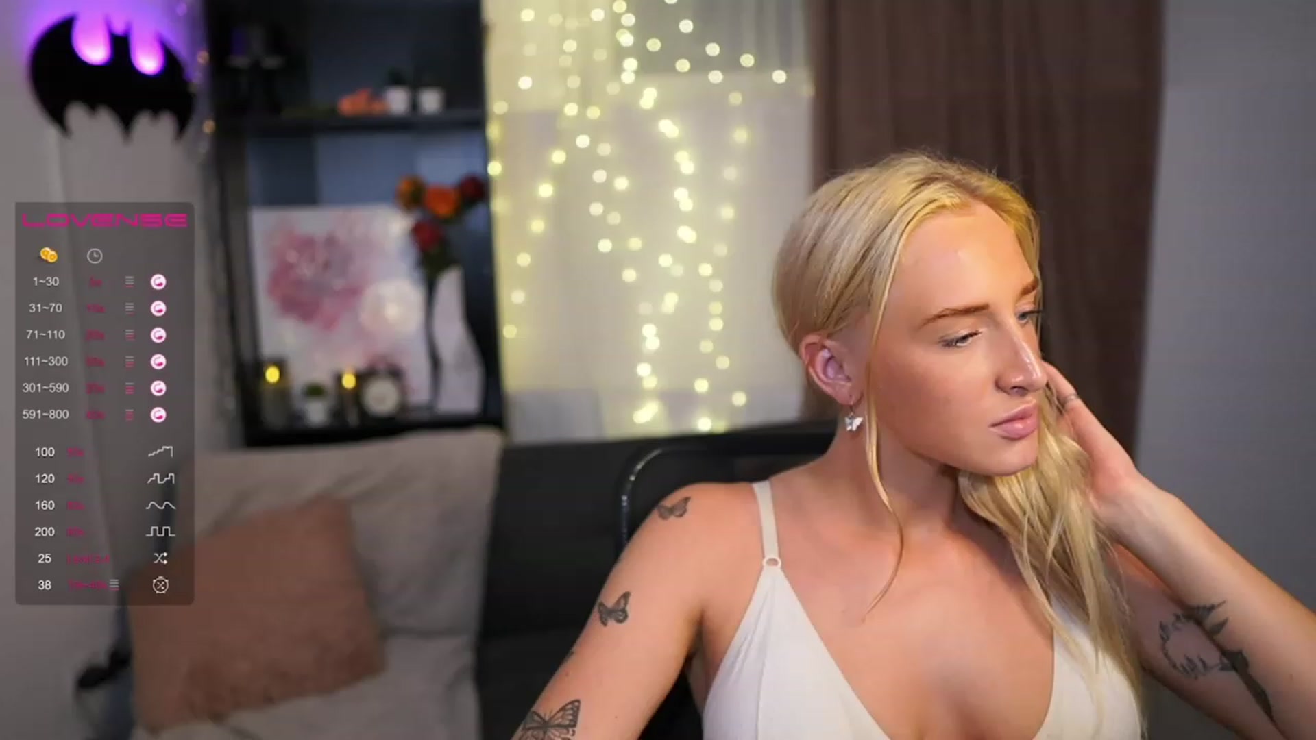 Gallery image thumbnail from NicoletteShea's myfreecams stream on, 07/31/2023, 01:06 image 10 of 20