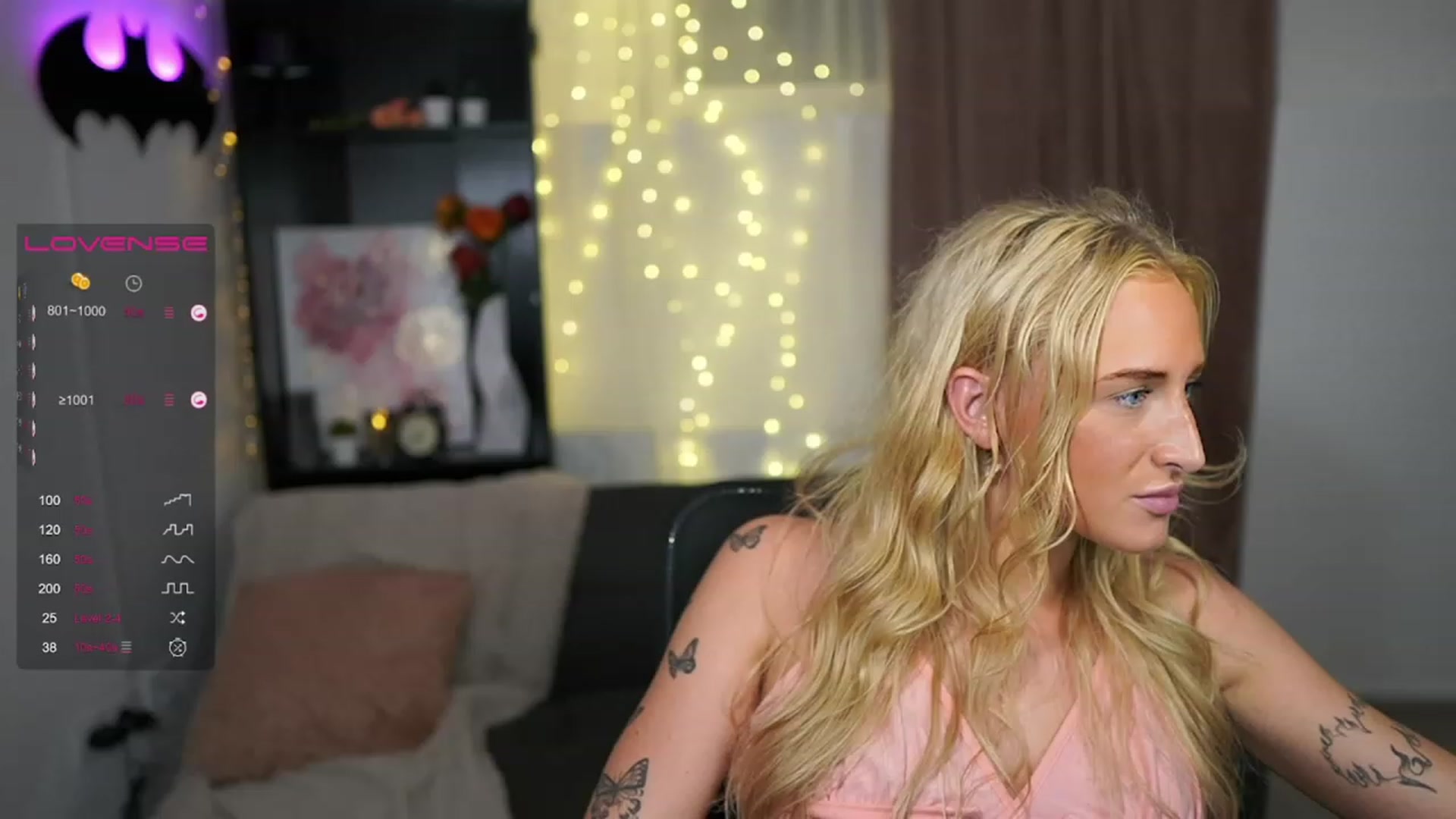 Gallery image thumbnail from NicoletteShea's myfreecams stream on, 08/02/2023, 21:26 image 2 of 20