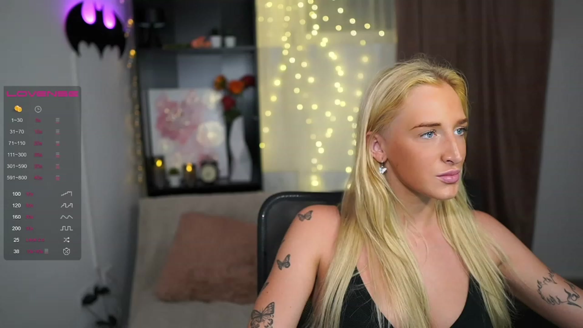 Gallery image thumbnail from NicoletteShea's myfreecams stream on, 08/06/2023, 22:57 image 12 of 20