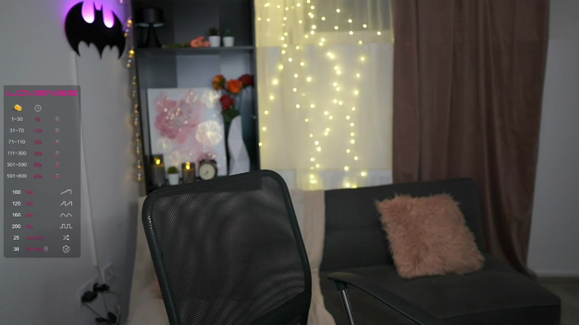 Gallery image thumbnail from NicoletteShea's myfreecams stream on, 08/06/2023, 22:57 image 9 of 20