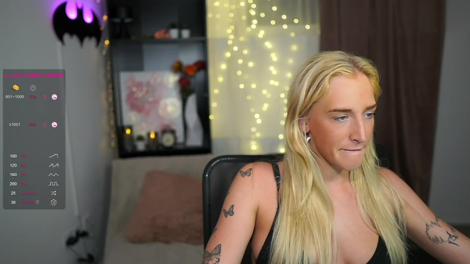 Gallery image thumbnail from NicoletteShea's myfreecams stream on, 08/06/2023, 22:57 image 3 of 20