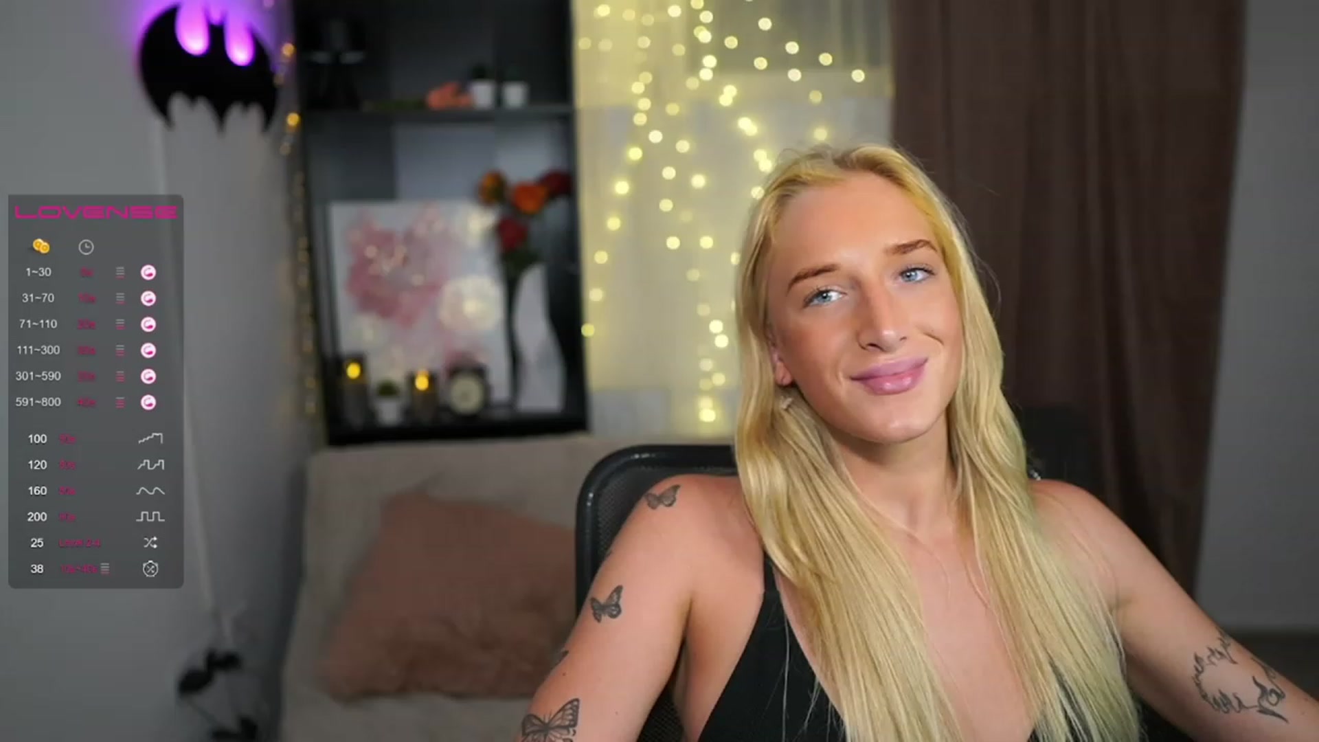Gallery image thumbnail from NicoletteShea's myfreecams stream on, 08/07/2023, 24:03 image 11 of 20