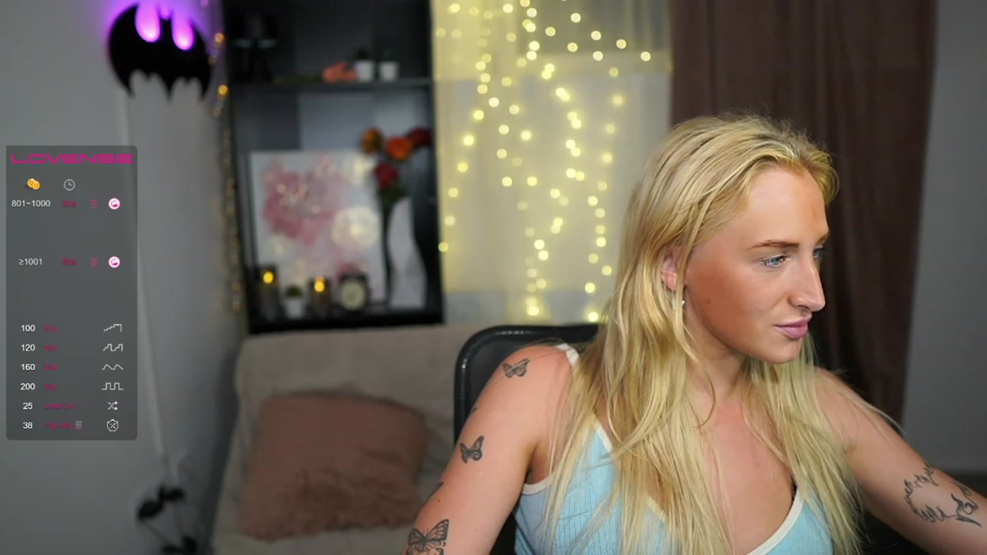 Gallery image thumbnail from NicoletteShea's myfreecams stream on, 08/07/2023, 01:18 image 3 of 20