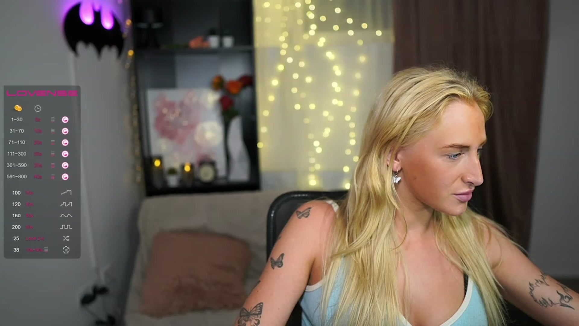 Gallery image thumbnail from NicoletteShea's myfreecams stream on, 08/07/2023, 01:18 image 2 of 20