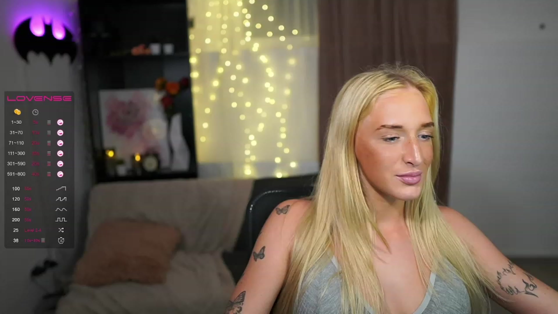 Gallery image thumbnail from NicoletteShea's myfreecams stream on, 08/08/2023, 21:18 image 19 of 20
