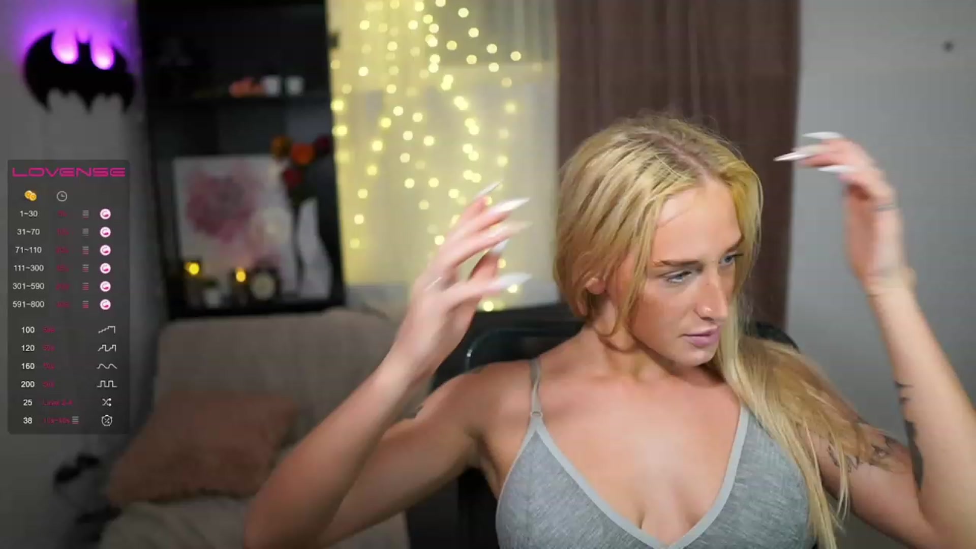 Gallery image thumbnail from NicoletteShea's myfreecams stream on, 08/08/2023, 23:10 image 15 of 20